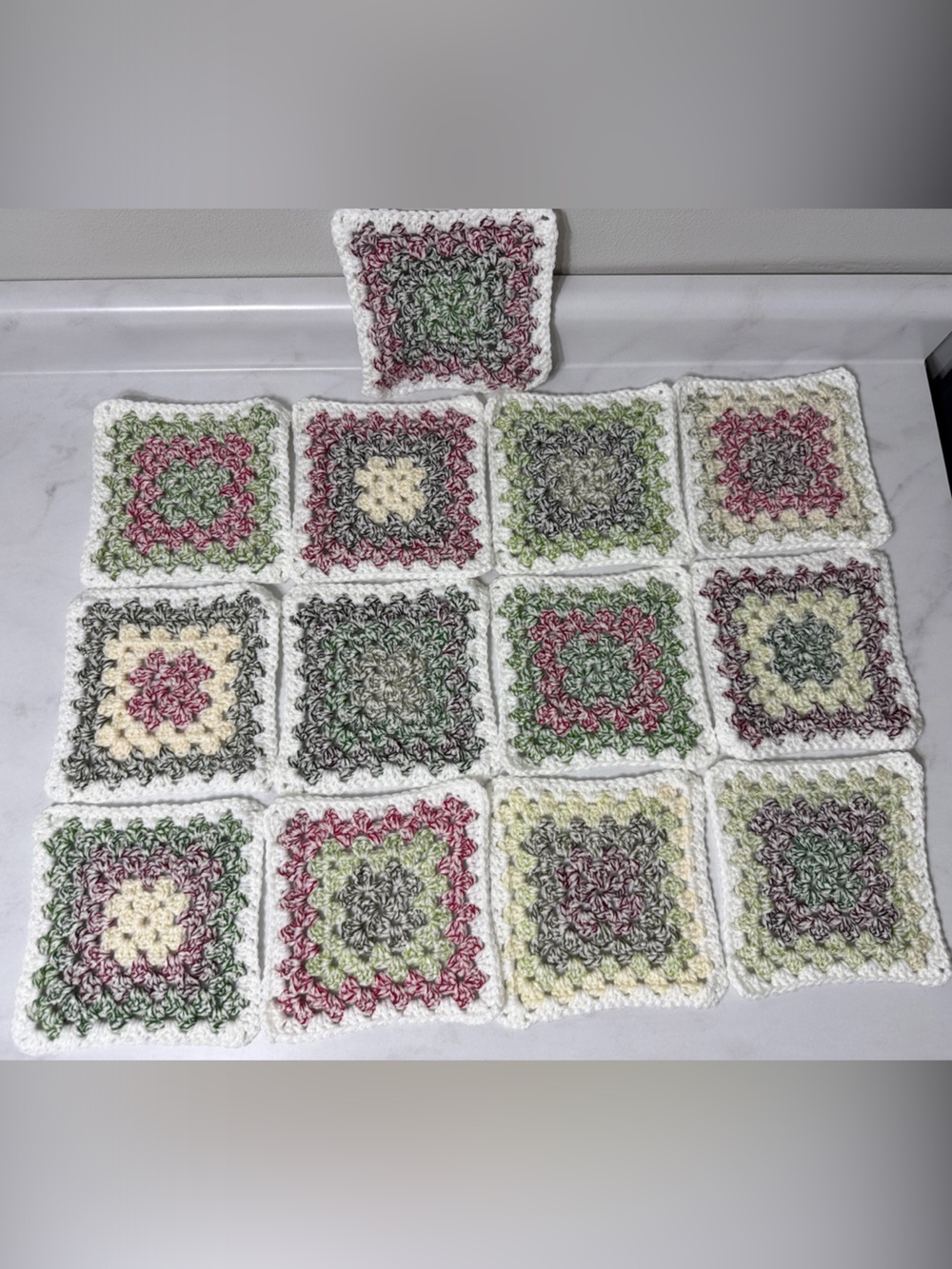 Holiday Granny Square DIY